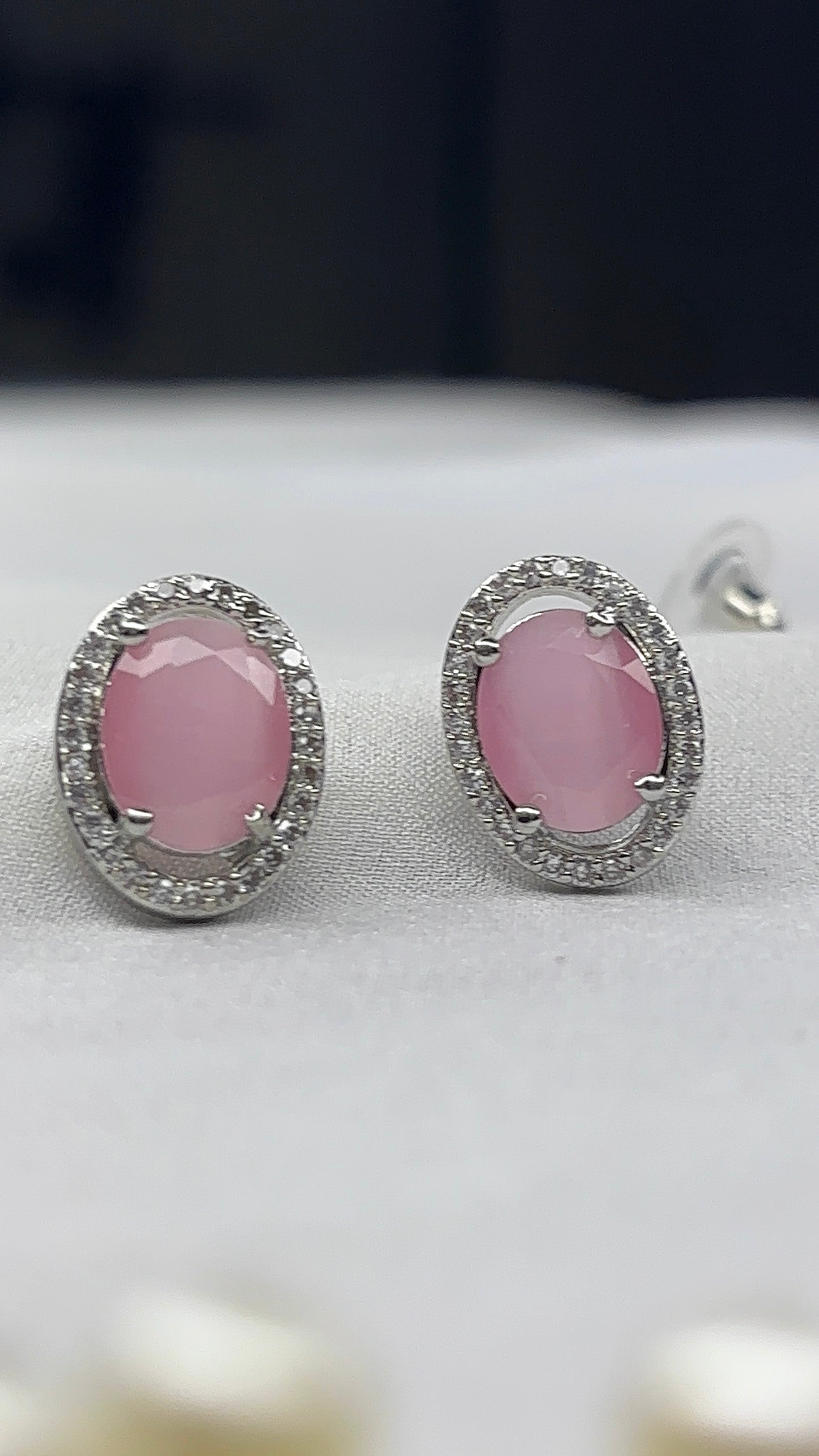 L.Pink Gem Stone Earrings